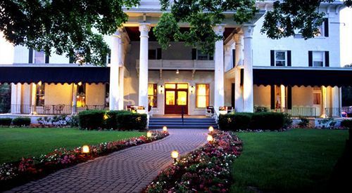 White Inn Fredonia Экстерьер фото
