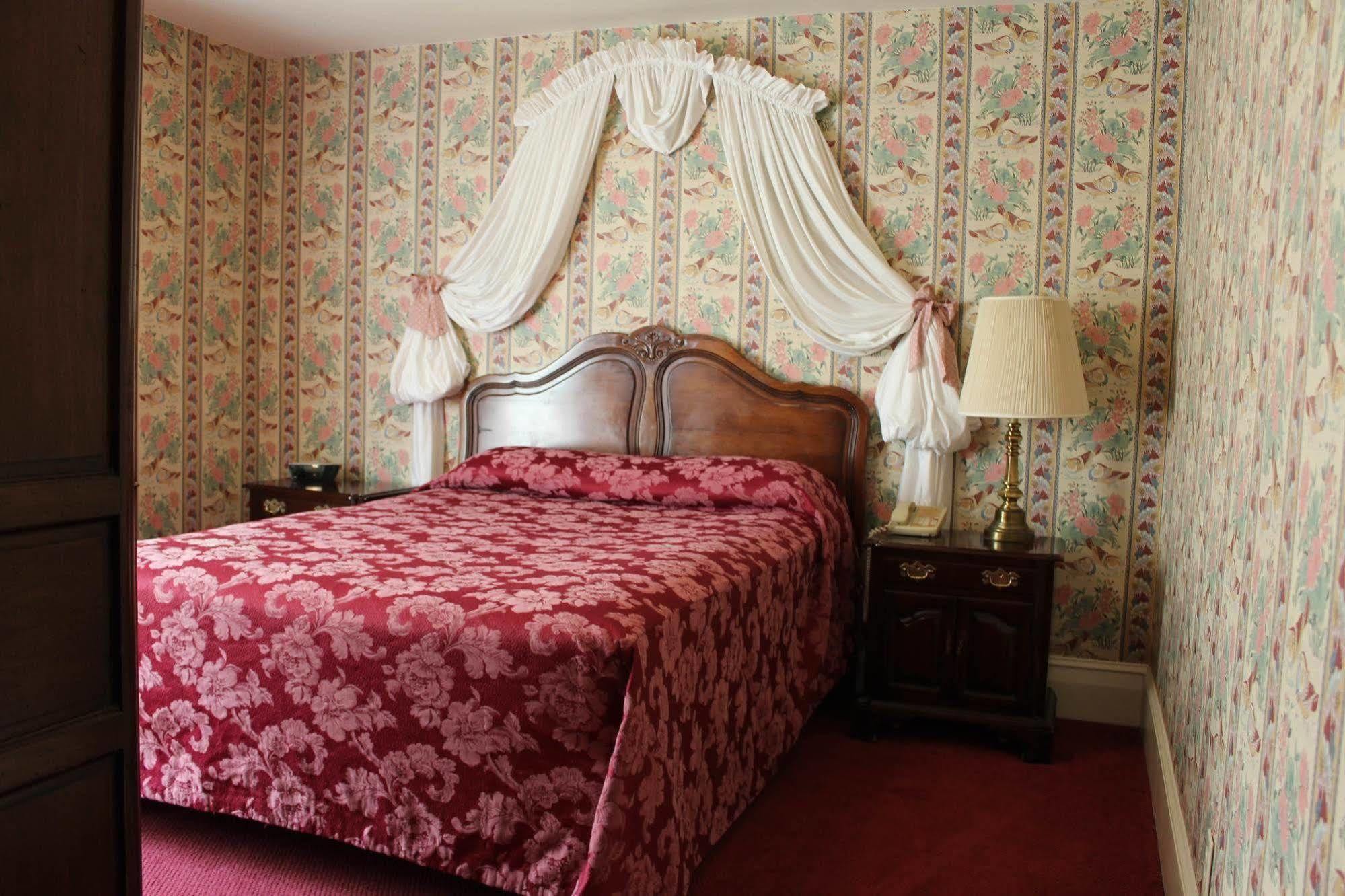 White Inn Fredonia Экстерьер фото