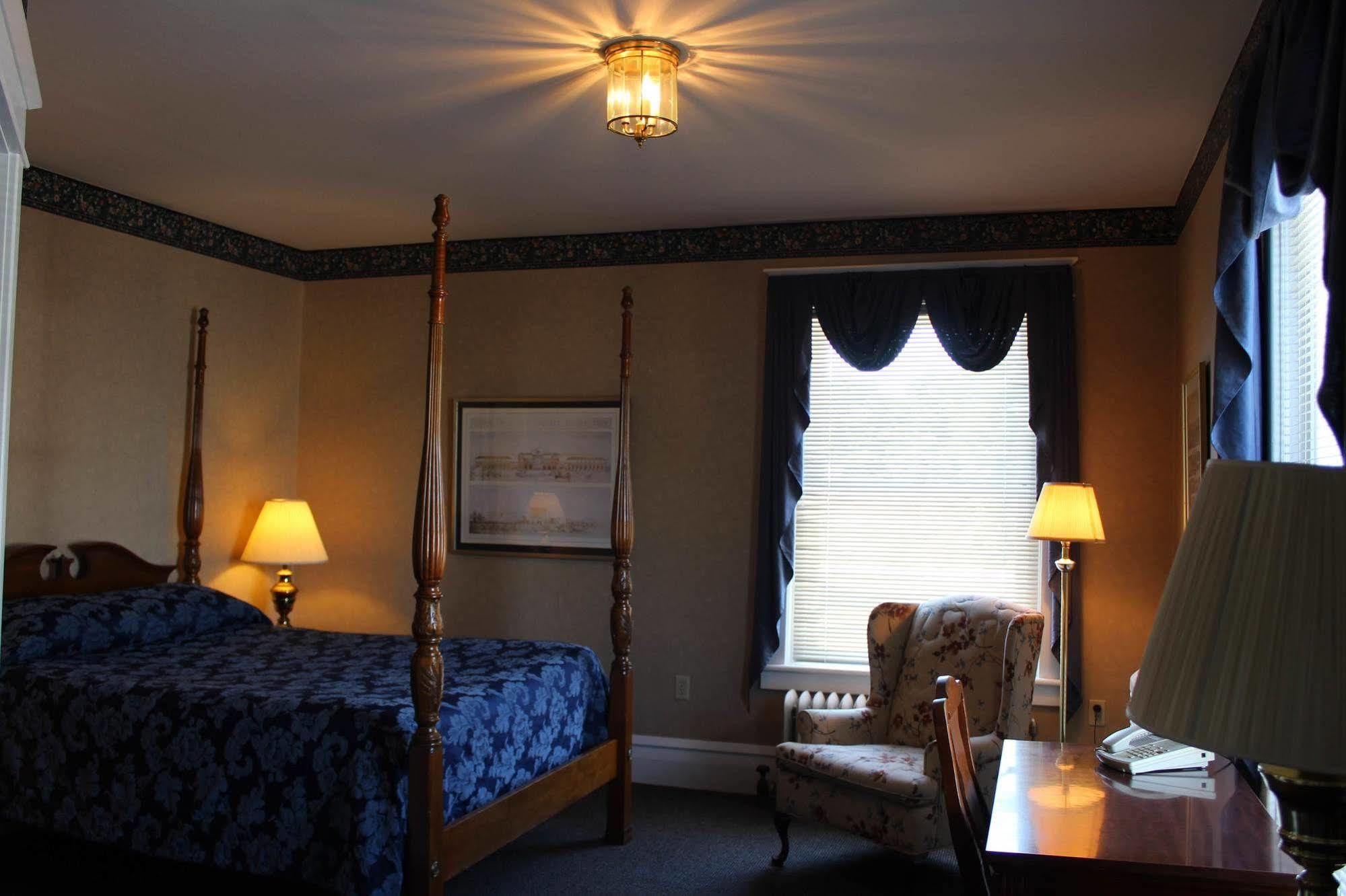 White Inn Fredonia Экстерьер фото