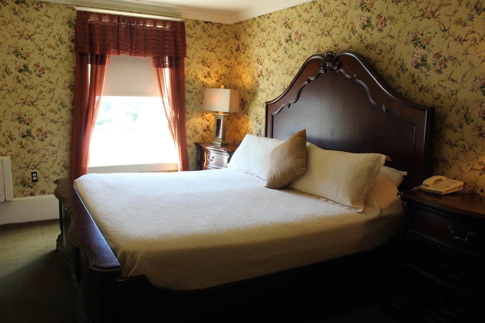 White Inn Fredonia Экстерьер фото