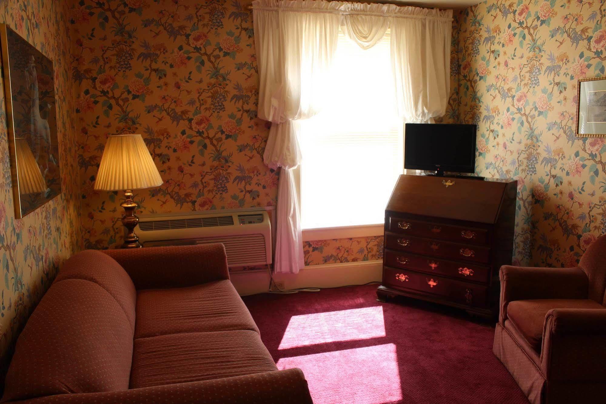 White Inn Fredonia Экстерьер фото